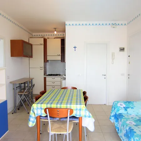 Apollo Immobiliare Pacella Лидо-ди-Езоло